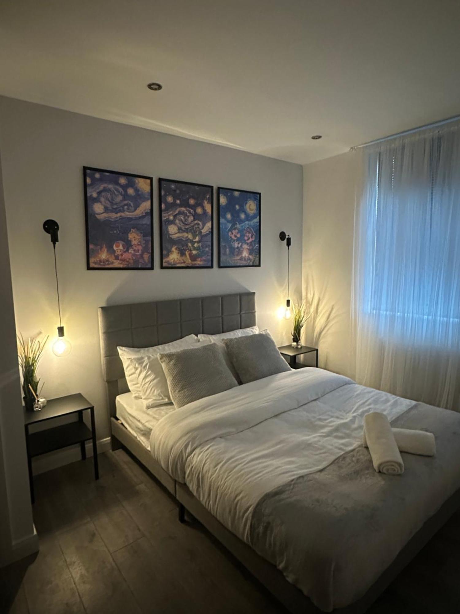 Retro Suite A Luxury Apartment With King Size Bed Wii Games And Entertainment Лестер Экстерьер фото